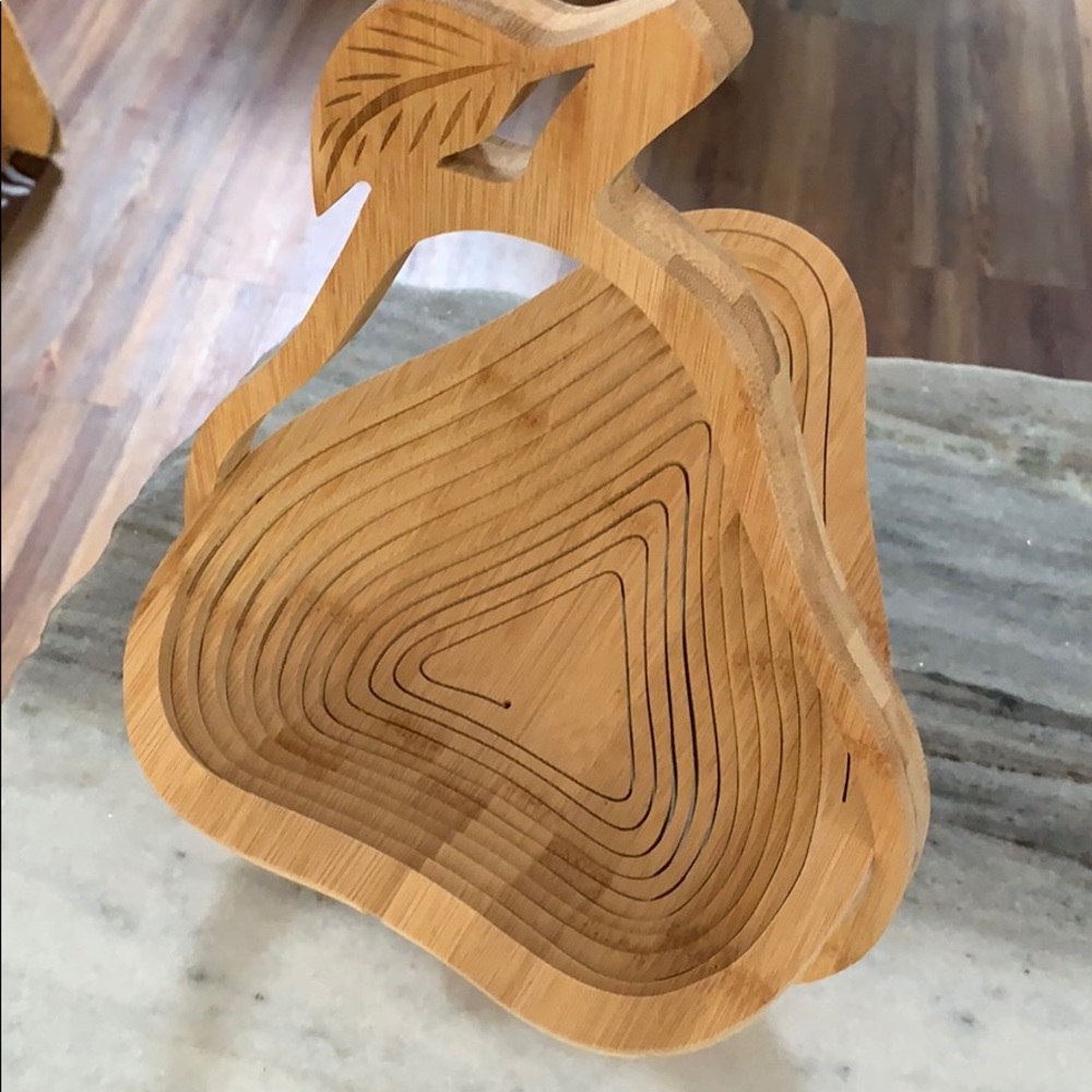 Collapsible Wooden Pear-shaped Fruit Basket - Picture 4 of 10